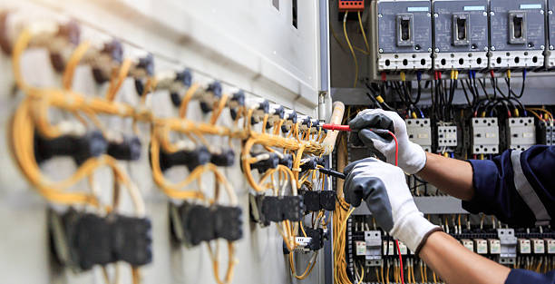 Professional Electrician technician working in Greenlawn, NY